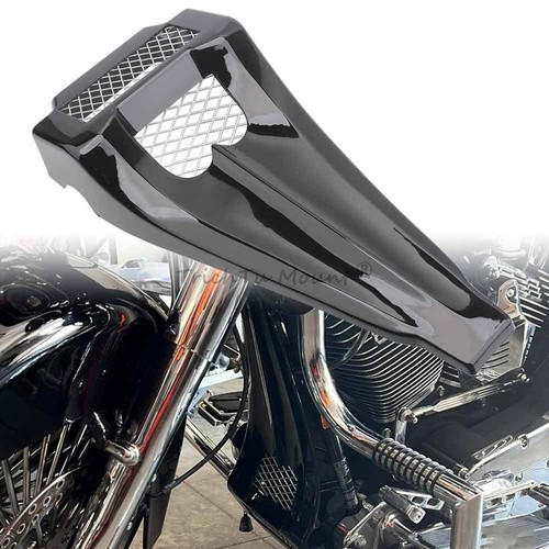 Gloss black stretched - black, chin